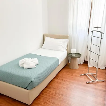 Villoresi 6 - Moderno Con Patio Vicino Milano, Rho Fiera, Monza Apartment *